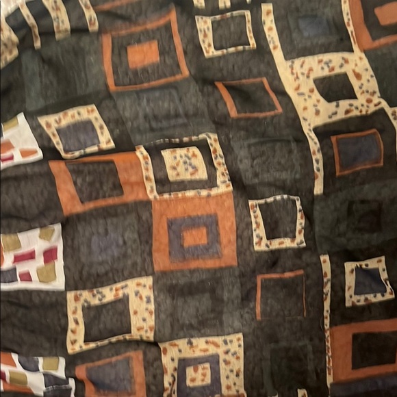 Geometric Patterned Scarf - Picture 7 of 7